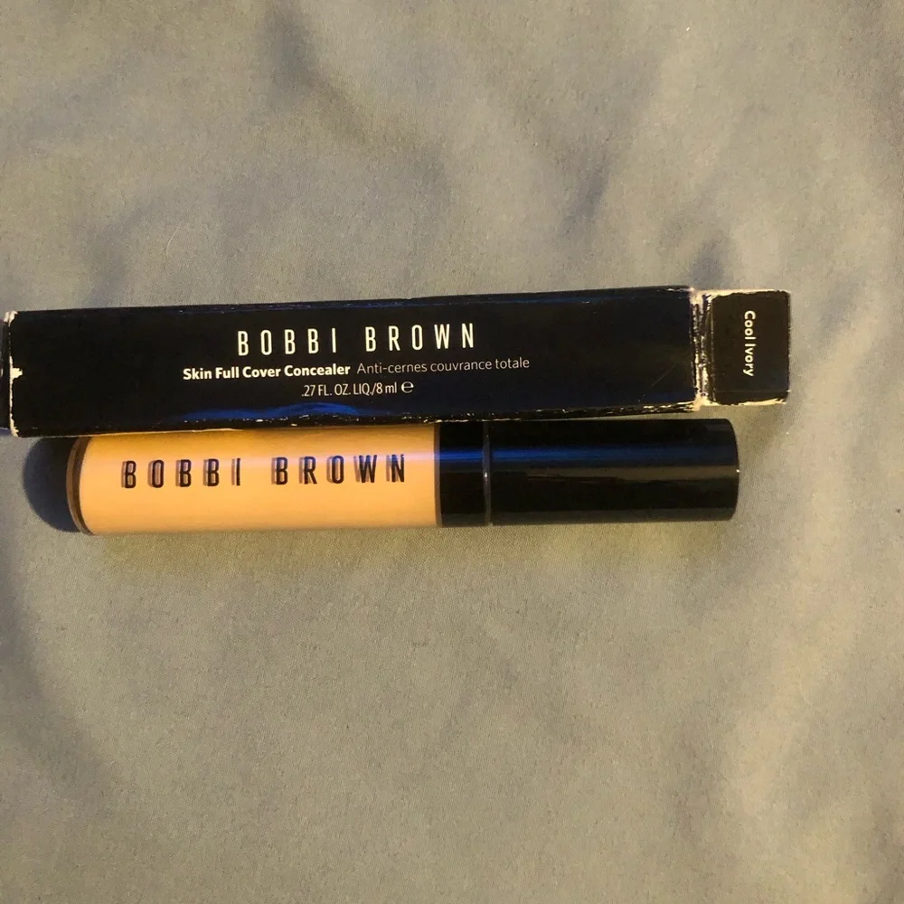 Bobbi Brown Skin Hydrating Full Coverage Longwear Concealer - Cool Ivory